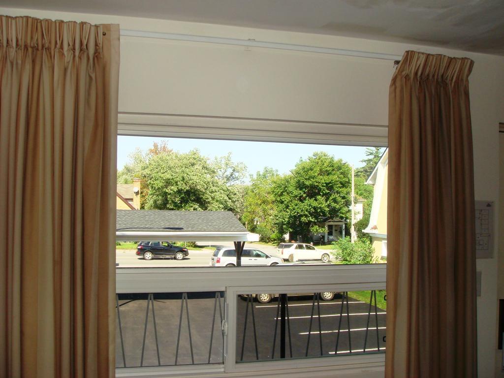 Americas Best Inn And Suites Niagara Falls Motel 2*