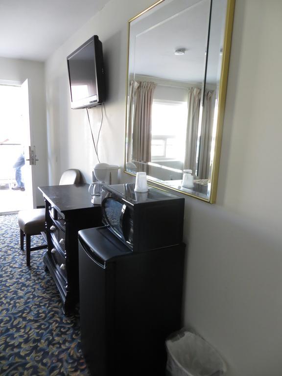 Motel Americas Best Inn And Suites Niagara Falls Niagara Falls
